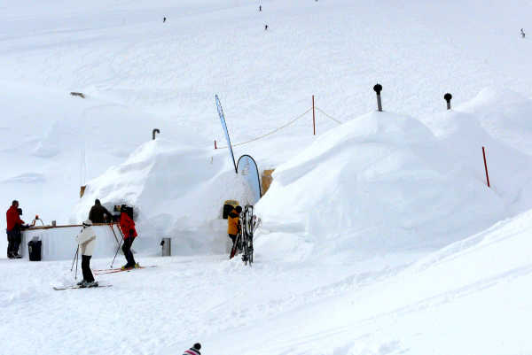 Igludorf auf der Zugspitze